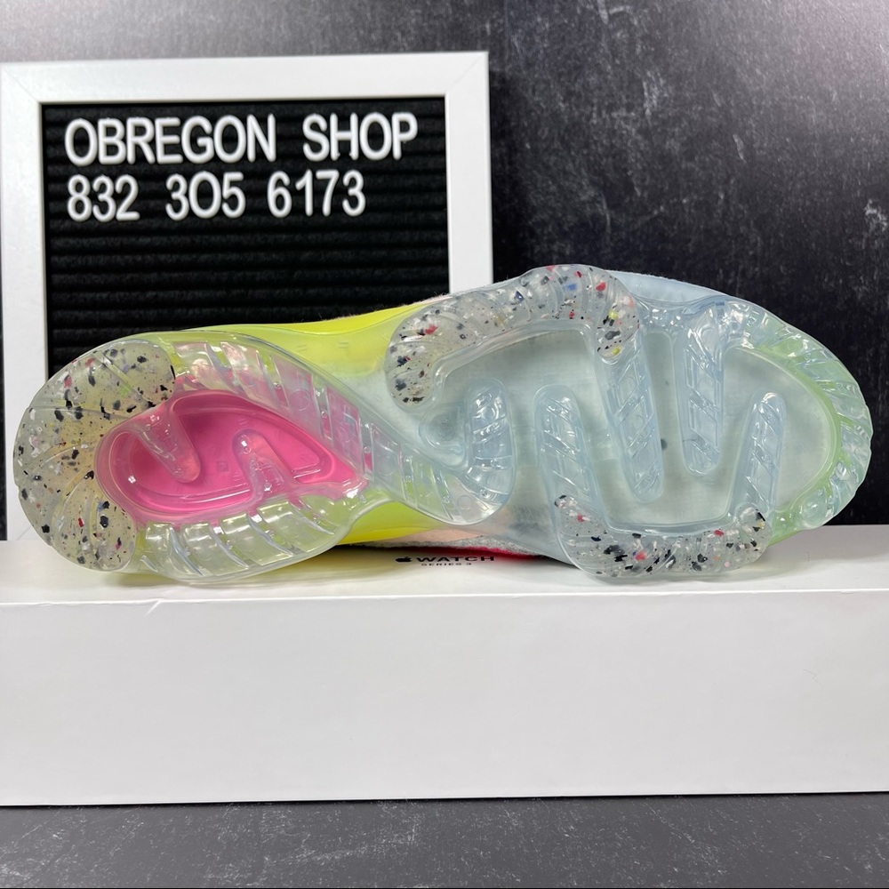 NIKE AIR VAPORMAX 2021 FLYKNIT NEON WOMENS RUNNING SHOES SIZE 5.5 GRAY NEW - Picture 4 of 10